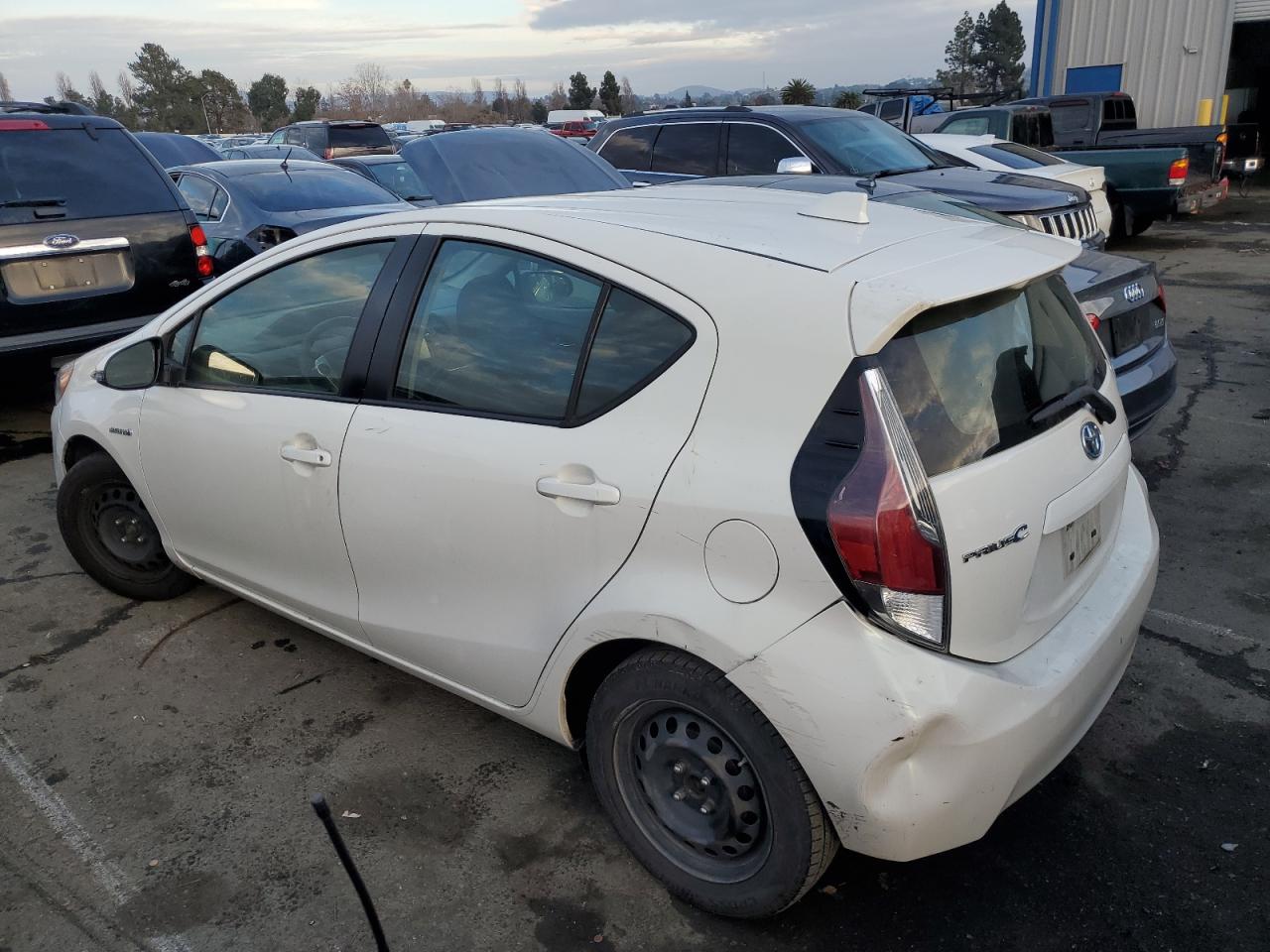 Obraz 2 z 2015 TOYOTA PRIUS C  2015 z VIN JTDKDTB37F1581585
