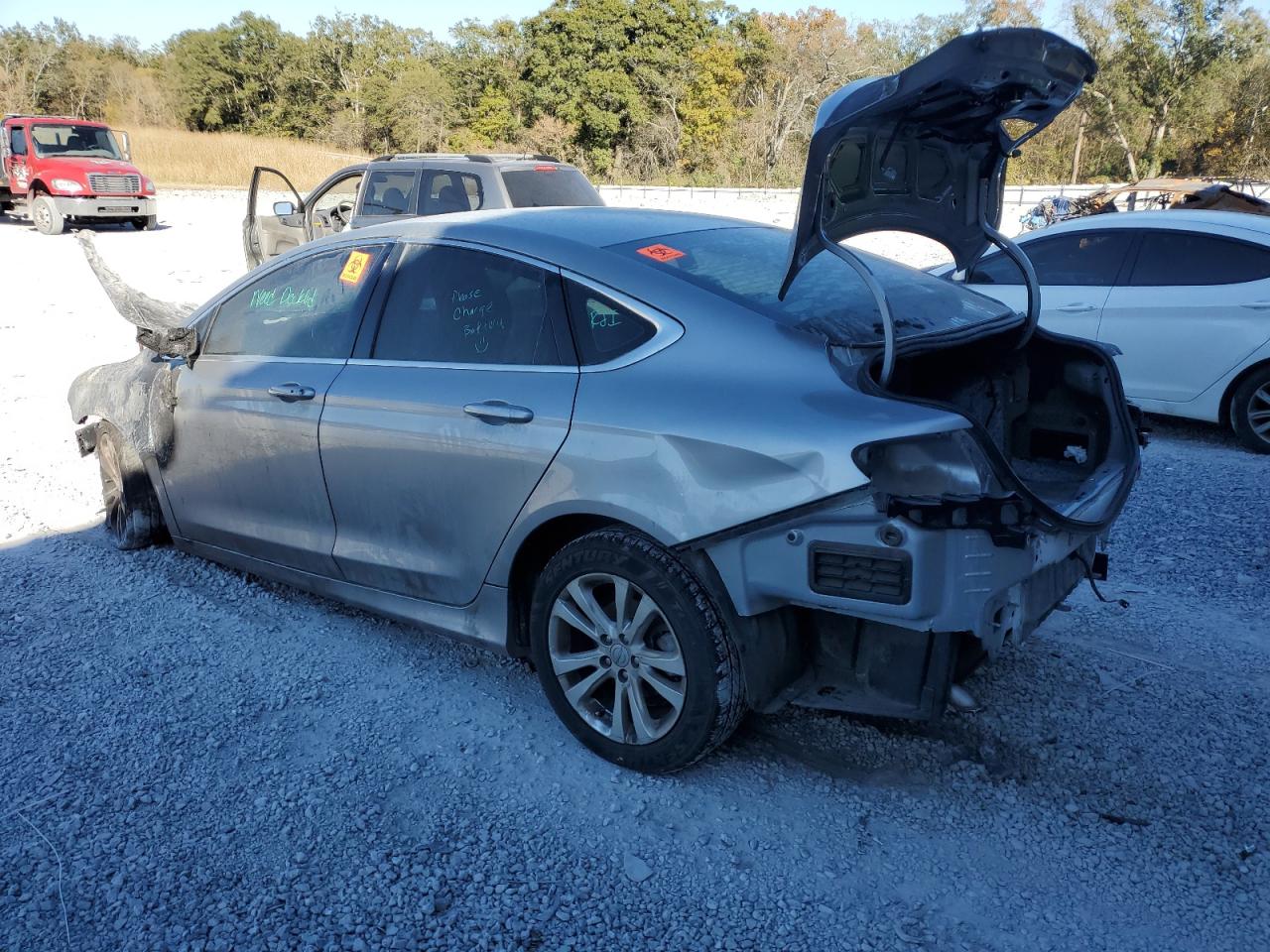 Obraz 2 z 2016 CHRYSLER 200 LIMITED 2016 z VIN 1C3CCCAB1GN156927