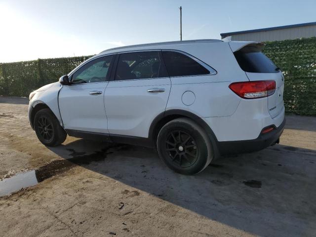 Image 2 of 2018 KIA SORENTO LX 2018 with VIN 5XYPG4A39JG409006