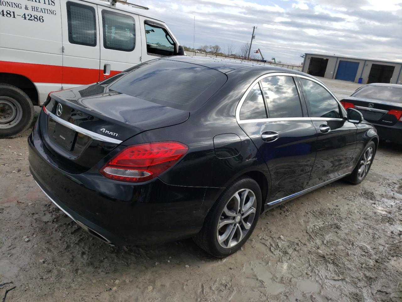 Obraz 3 z 2016 MERCEDES-BENZ C 300 4MATIC 2016 z VIN 55SWF4KB6GU162191
