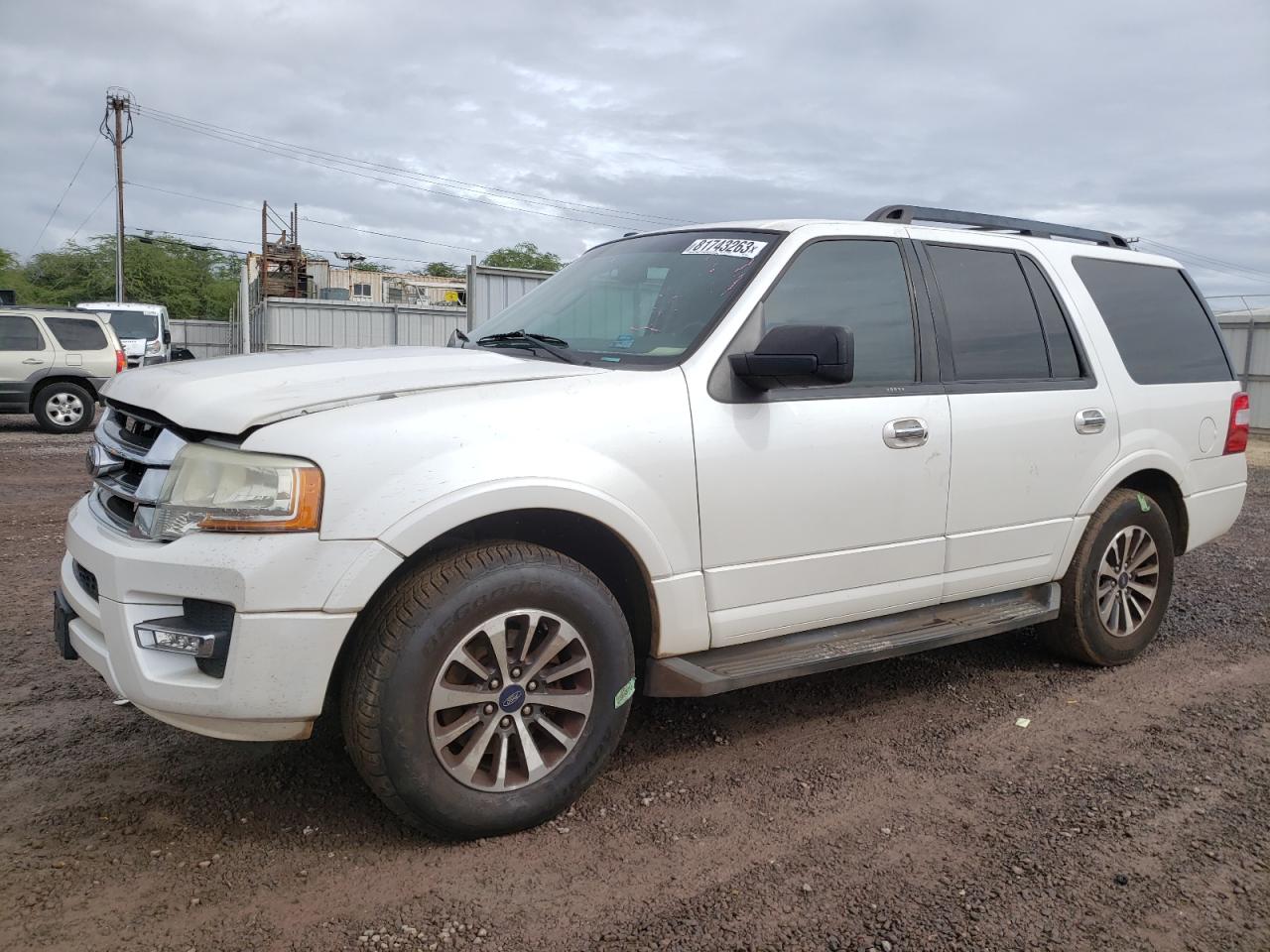 Image 1 of 2015 FORD EXPEDITION XLT 2015 with VIN 1FMJU1HT1FEF09051