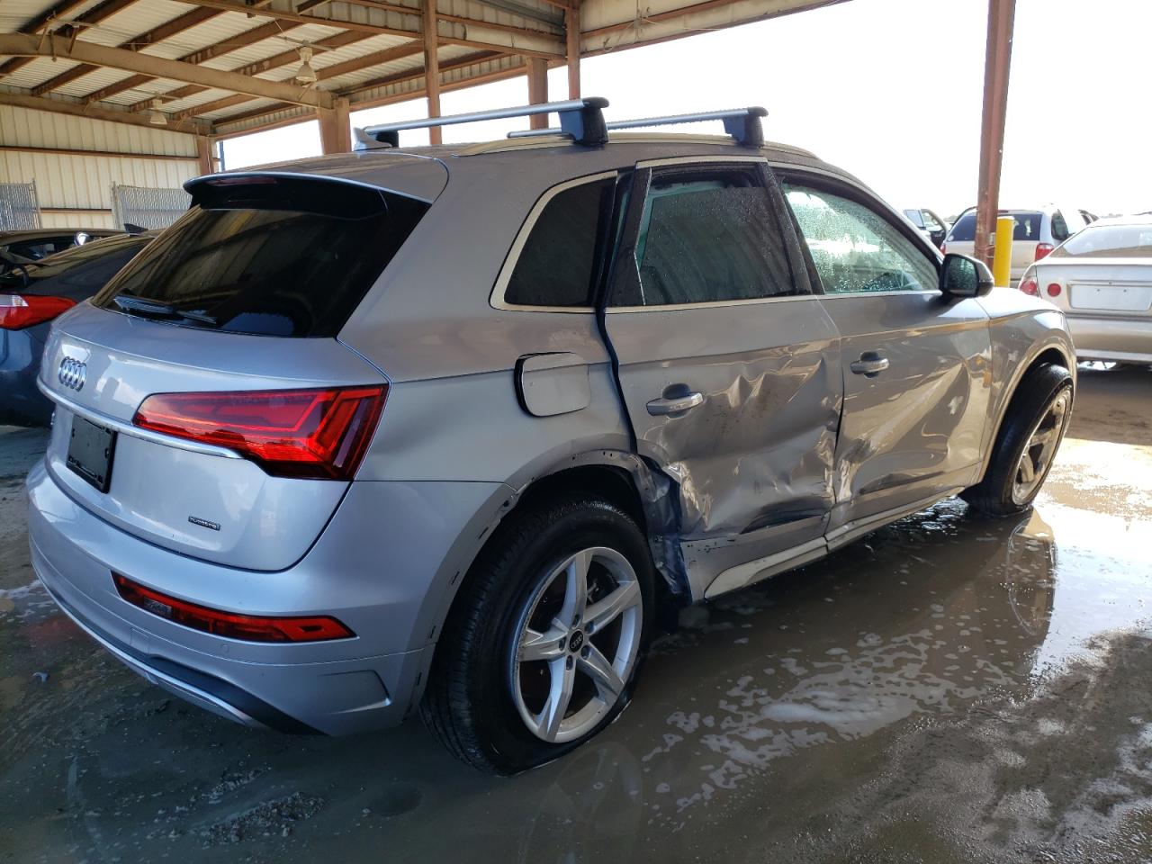 Obraz 3 z 2021 AUDI Q5 PREMIUM 2021 z VIN WA1AAAFY8M2125420