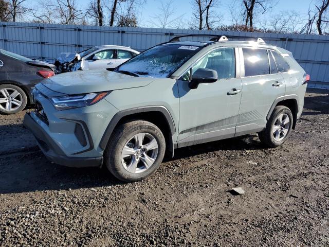 Изображение 1 2022 TOYOTA RAV4 XLE 2022 с VIN 2T3P1RFV1NW323303