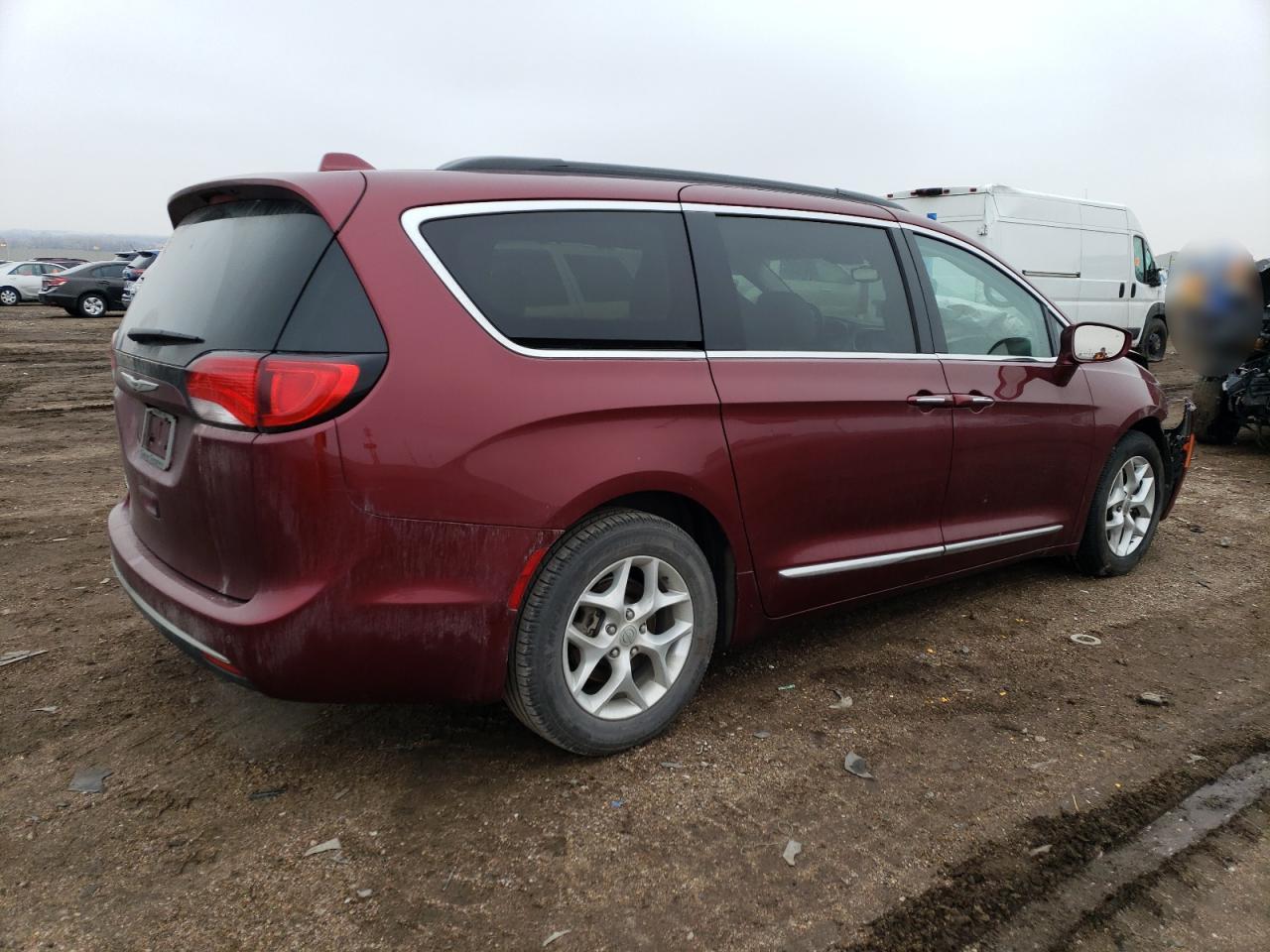 Image 3 of 2017 CHRYSLER PACIFICA TOURING L 2017 with VIN 2C4RC1BG2HR515940