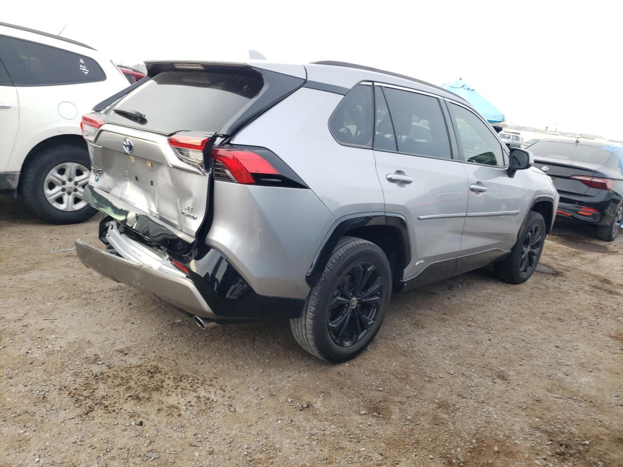 Изображение 3 2022 TOYOTA RAV4 SE 2022 с VIN JTM16RFV8ND060943