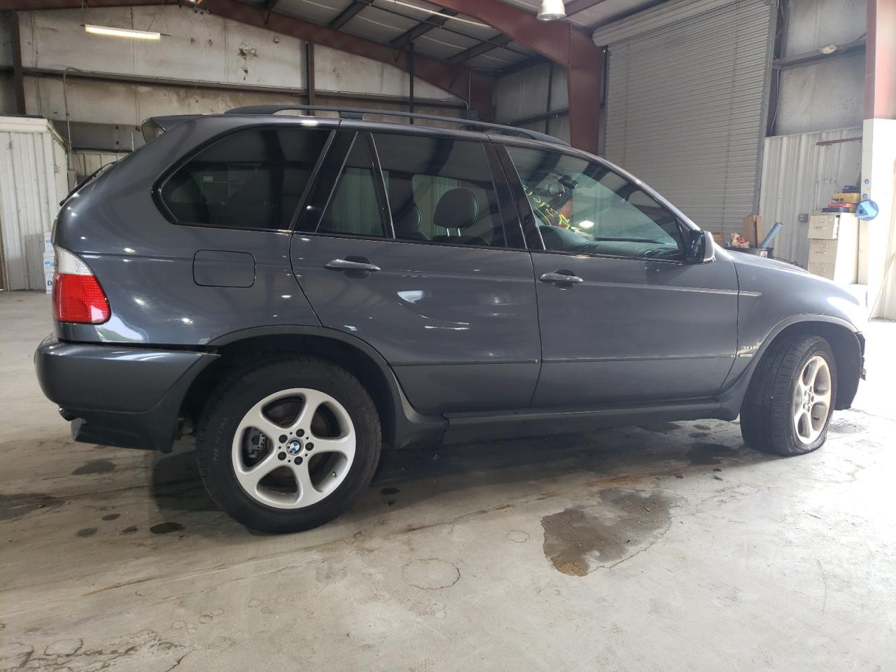 Obraz 3 z 2002 BMW X5 3.0I 2002 z VIN 5UXFA53522LP51693