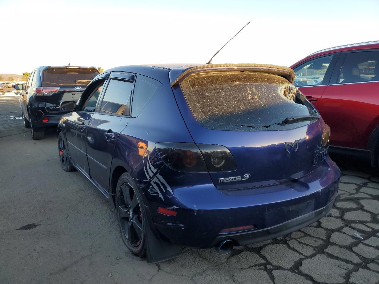 Image 2 of 2004 MAZDA 3 HATCHBACK 2004 with VIN JM1BK343X41133602