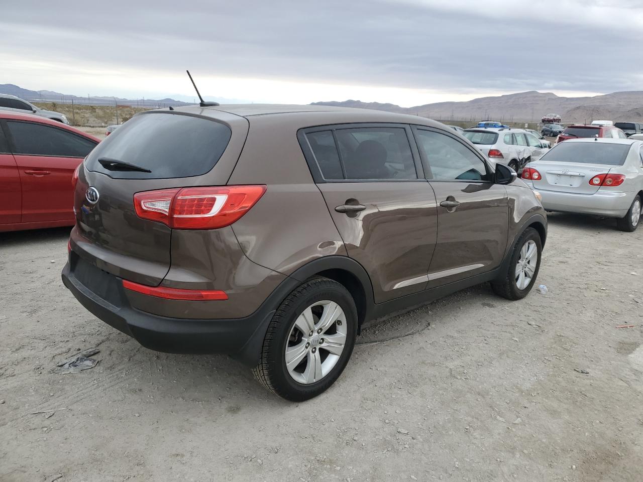 Image 3 of 2012 KIA SPORTAGE BASE 2012 with VIN KNDPB3A24C7184848