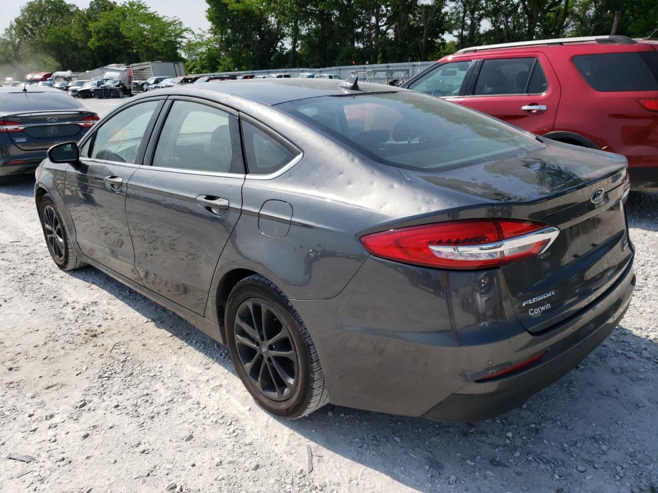 Image 3 of 2019 FORD FUSION SE 2019 with VIN 3FA6P0HD4KR114461