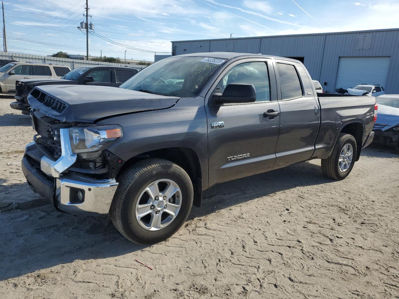 Изображение 2021 TOYOTA TUNDRA DOUBLE CAB SR/SR5 2021