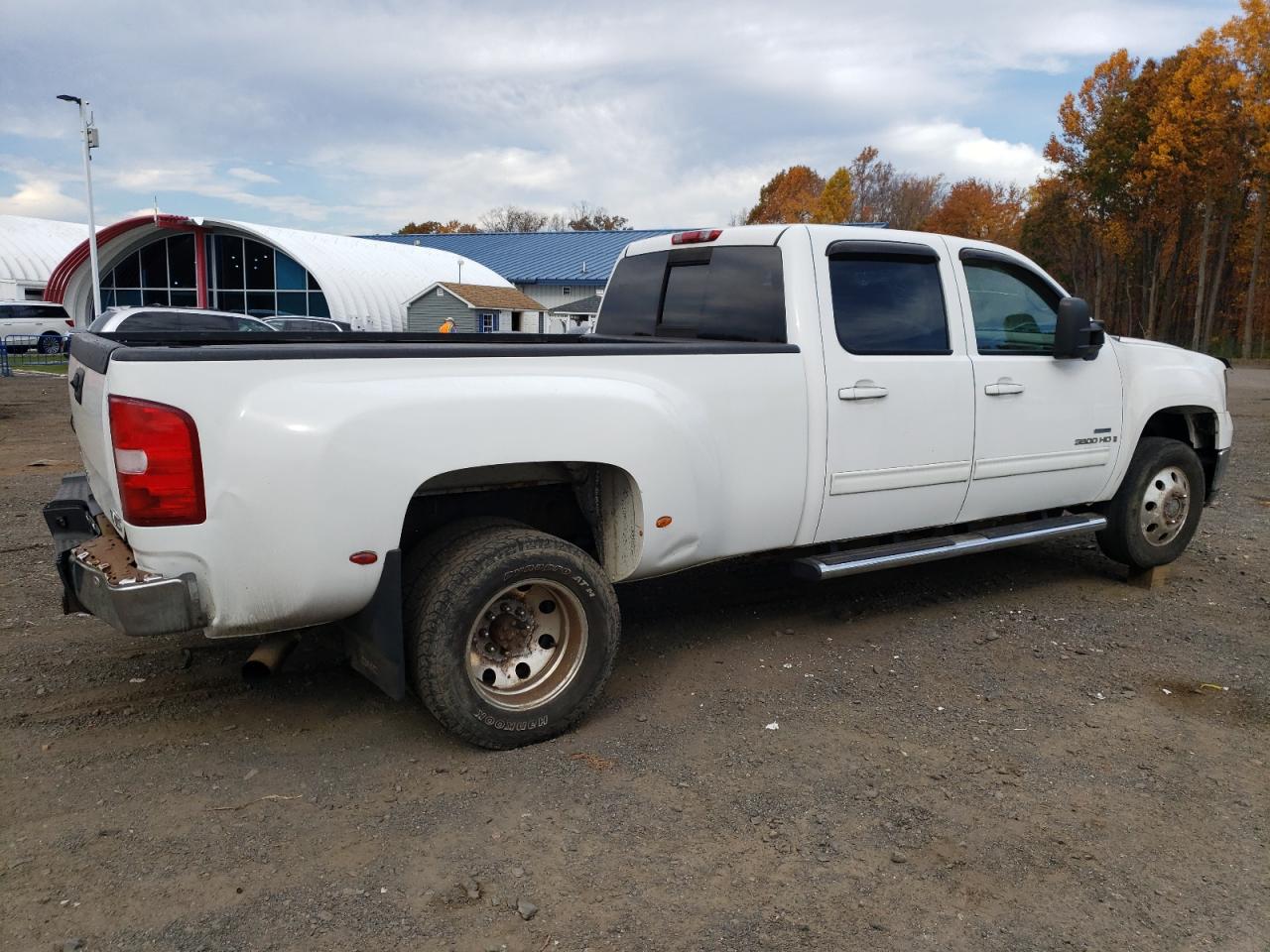 Image 3 of 2009 GMC SIERRA K3500 SLT 2009 with VIN 1GTJK93689F185119