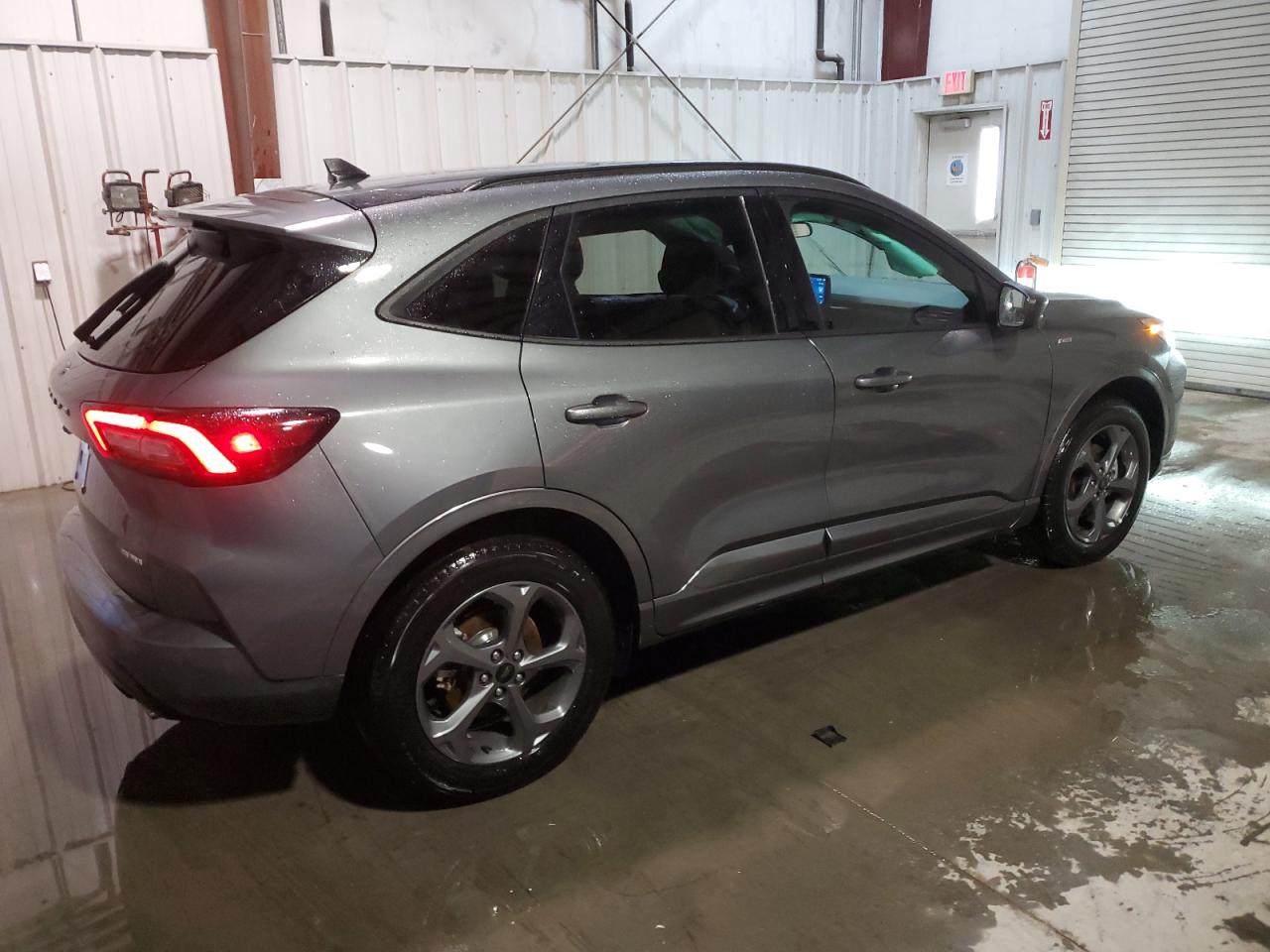 Image 3 of 2023 FORD ESCAPE ST LINE 2023 with VIN 1FMCU9MN7PUA44989