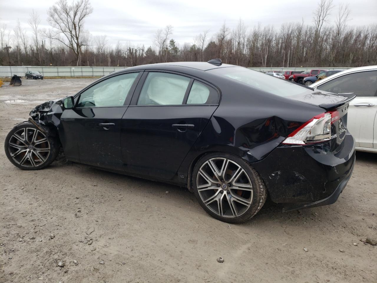 Obraz 2 z 2017 VOLVO S60 POLESTAR 2017 z VIN YV1A0MTS8H2428160