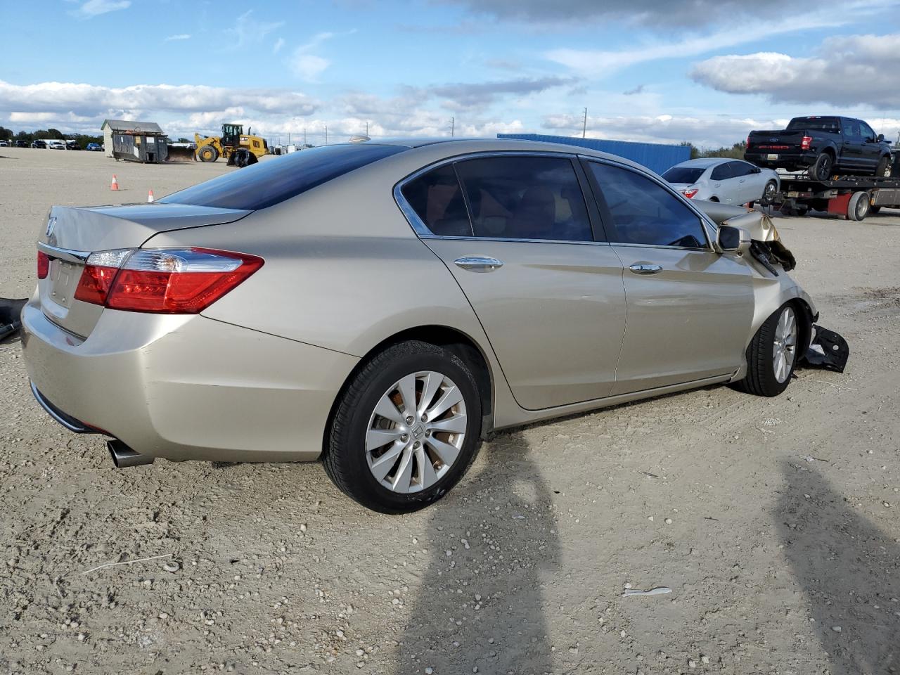 Image 3 of 2015 HONDA ACCORD EXL 2015 with VIN 1HGCR2F88FA006337