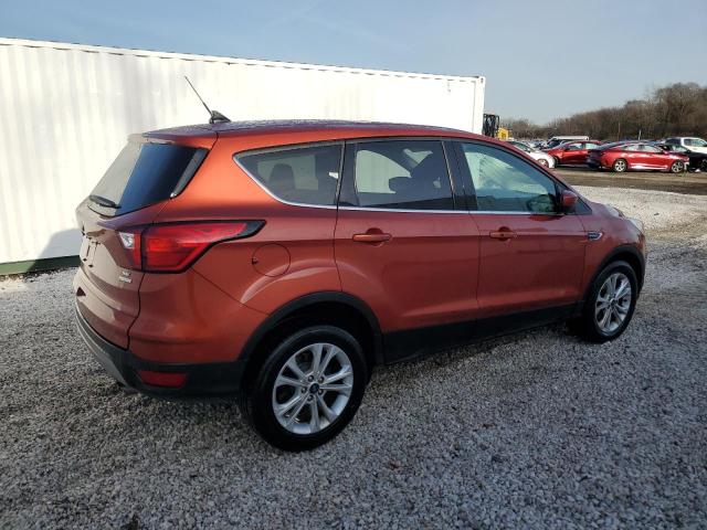 Image 3 of 2019 FORD ESCAPE SE 2019 with VIN 1FMCU0GD3KUB22112