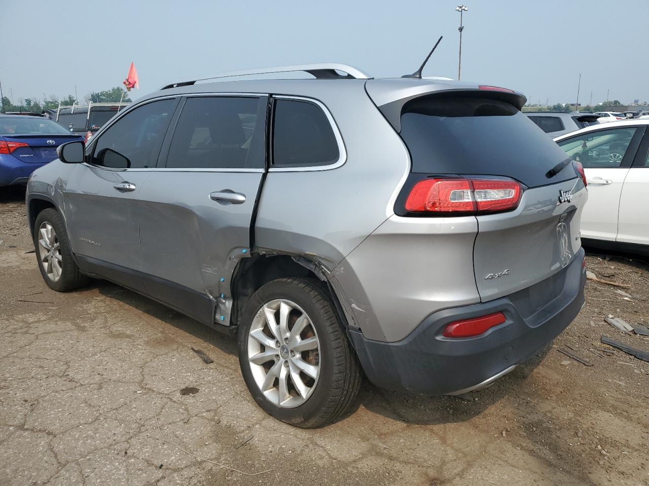Изображение 2 2015 JEEP CHEROKEE LIMITED 2015 с VIN 1C4PJMDB7FW705608