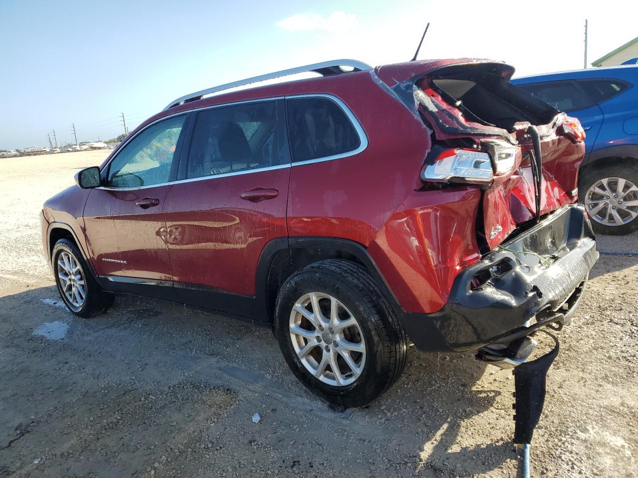 Image 2 of 2017 JEEP CHEROKEE LATITUDE 2017 with VIN 1C4PJMCS2HW503750