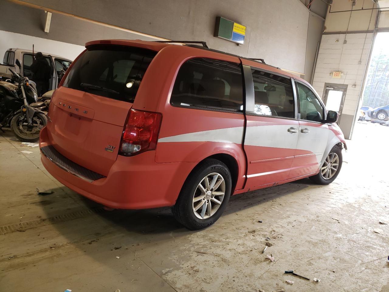 Image 3 of 2014 DODGE GRAND CARAVAN SXT 2014 with VIN 2C4RDGCG8ER232971