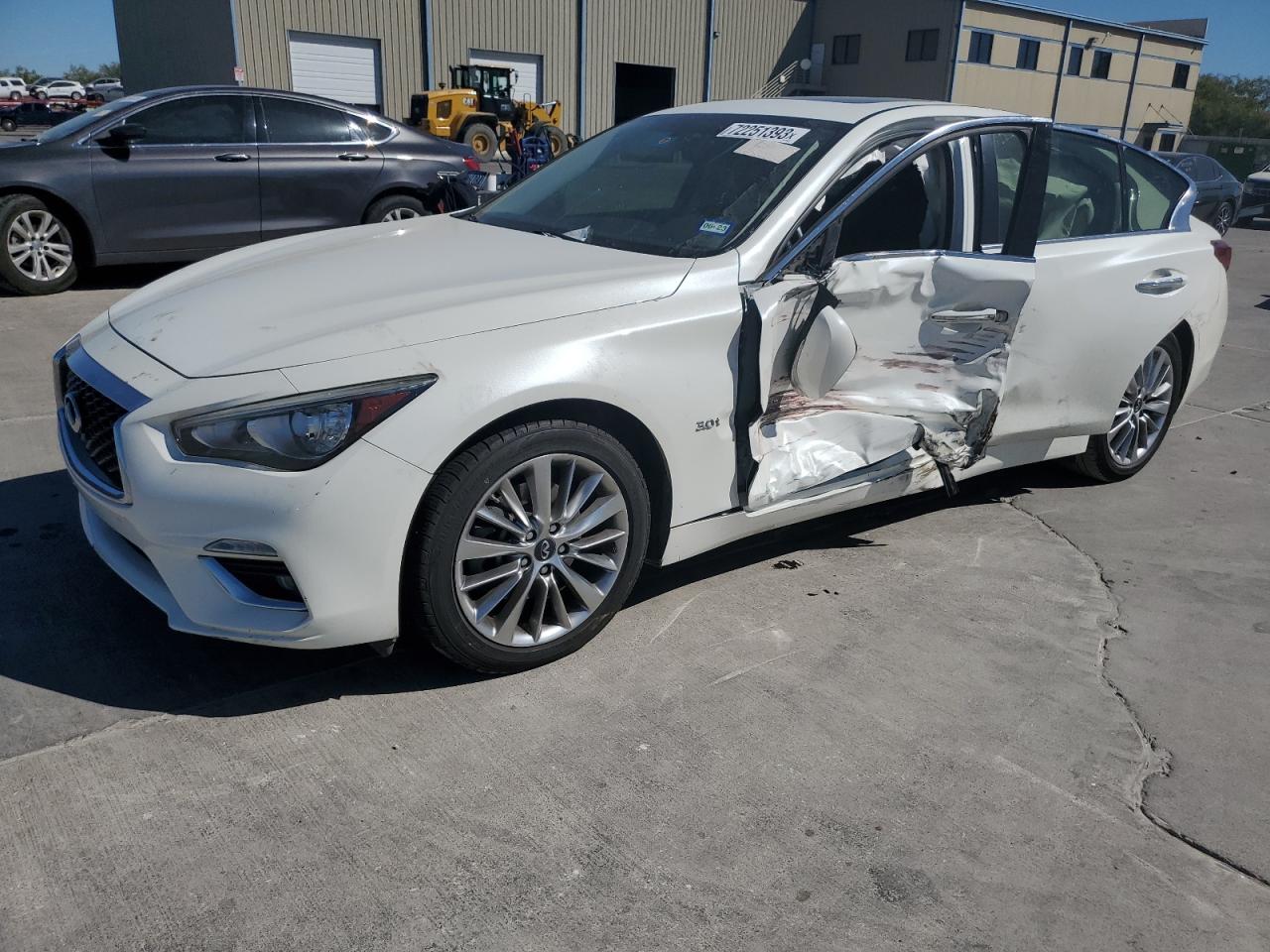 Изображение 1 2018 INFINITI Q50 LUXE 2018 с VIN JN1EV7AP5JM365542
