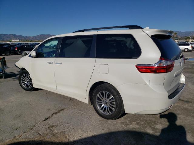 Image 2 of 2018 TOYOTA SIENNA XLE 2018 with VIN 5TDYZ3DC6JS947718