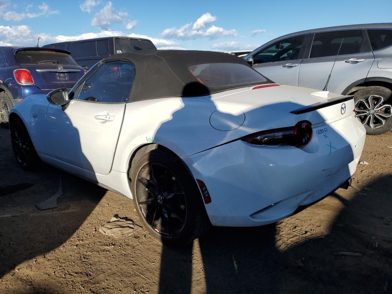 Image 2 of 2021 MAZDA MX-5 MIATA CLUB 2021 with VIN JM1NDAC78M0452230