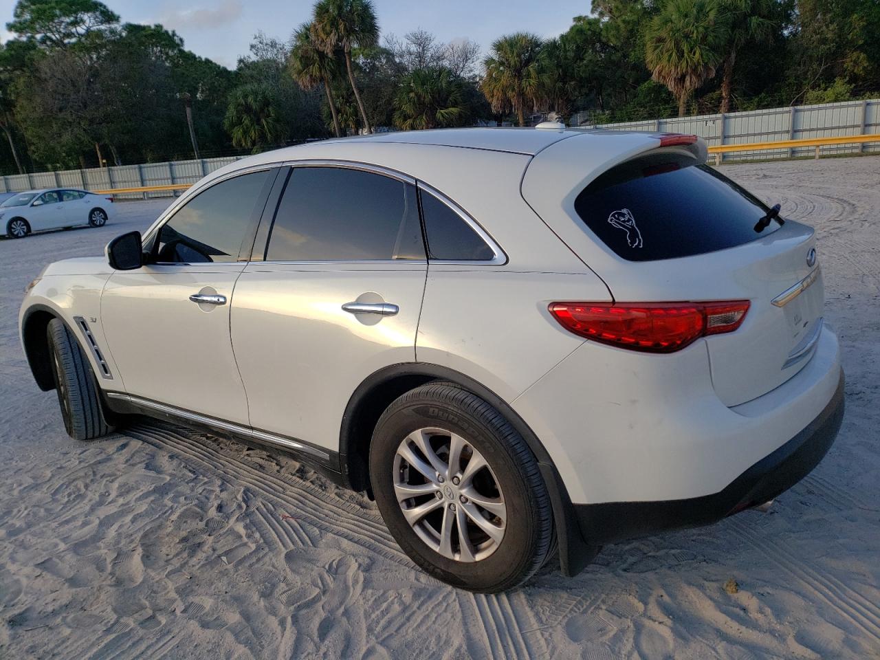 Obraz 2 z 2014 INFINITI QX70  2014 z VIN JN8CS1MUXEM450821
