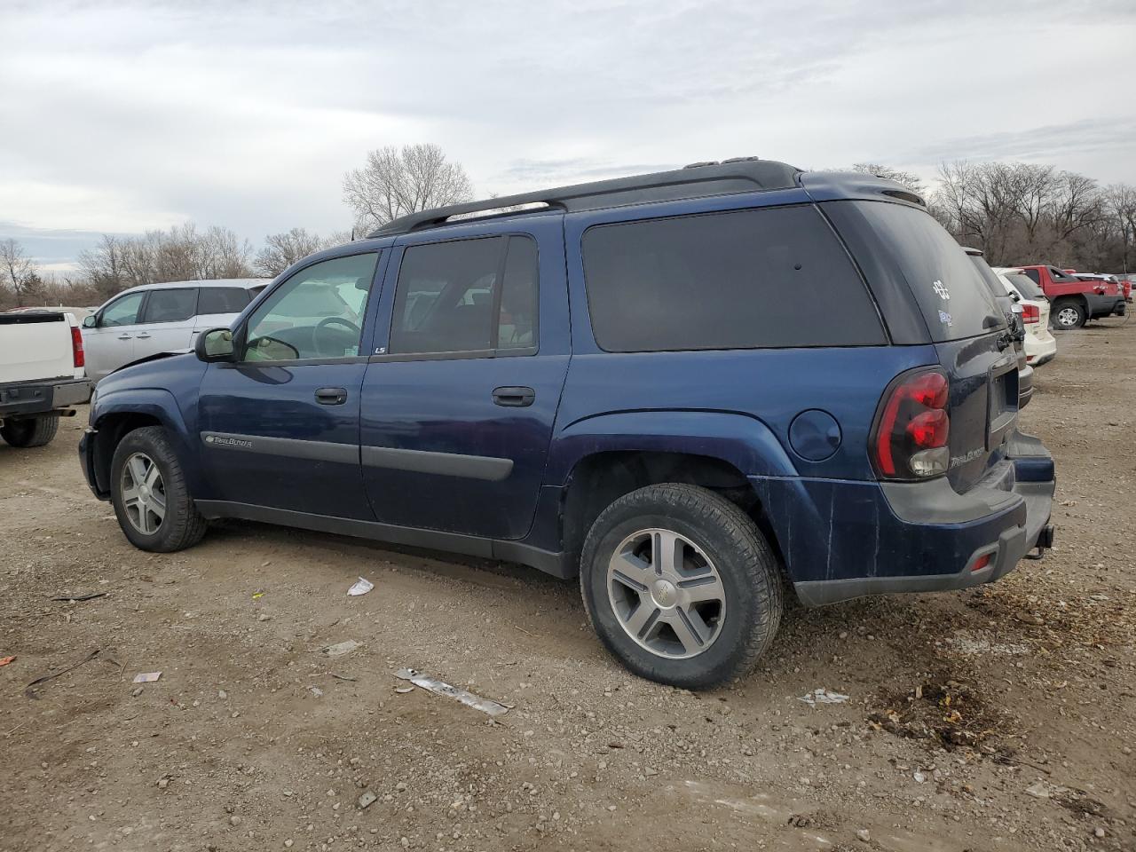 Image 2 of 2004 CHEVROLET TRAILBLAZER EXT LS 2004 with VIN 1GNET16S646207756