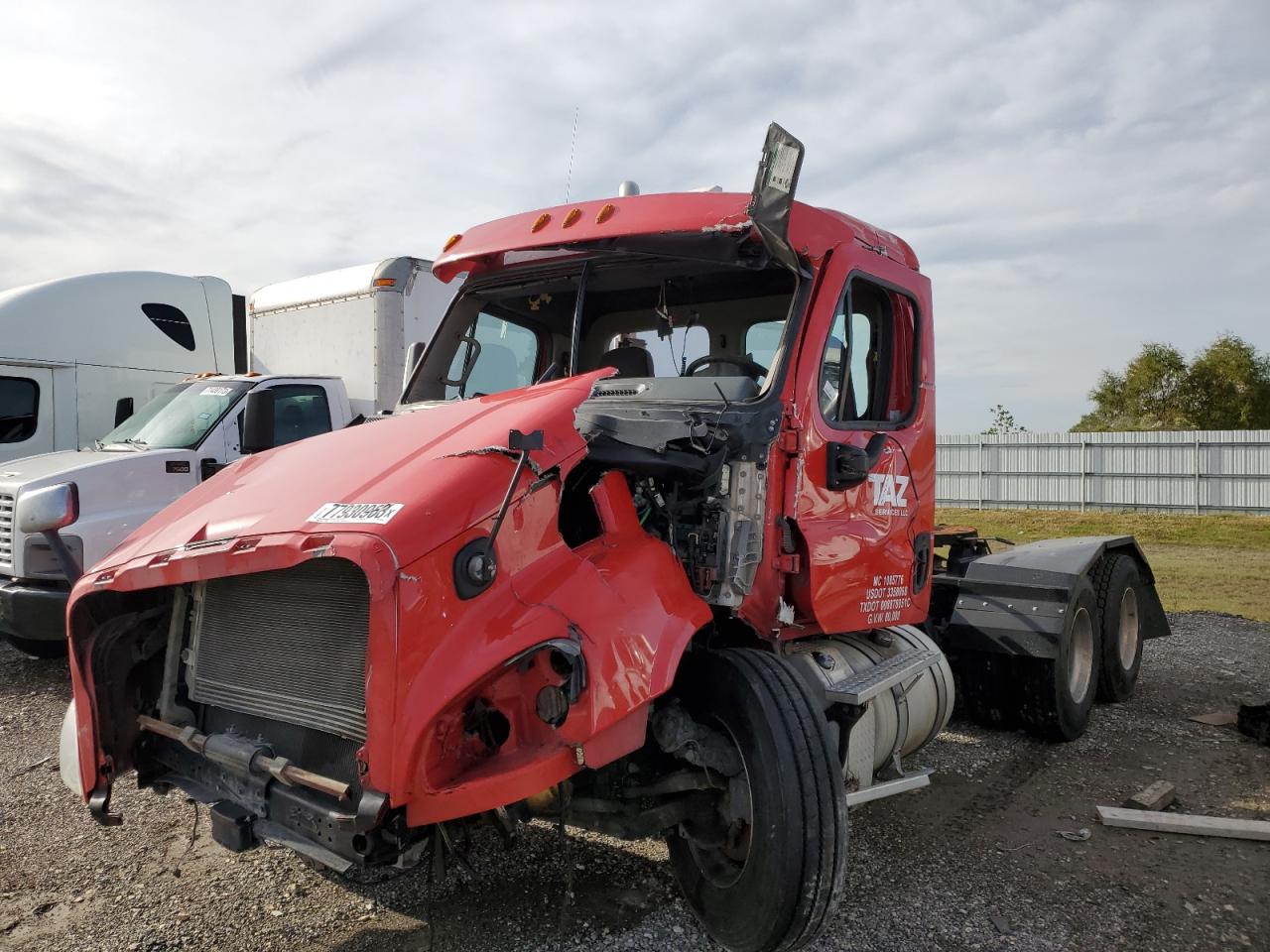 Image 2 of 2018 FREIGHTLINER CASCADIA 113  2018 with VIN 1FUJGBDV5JLJP8352