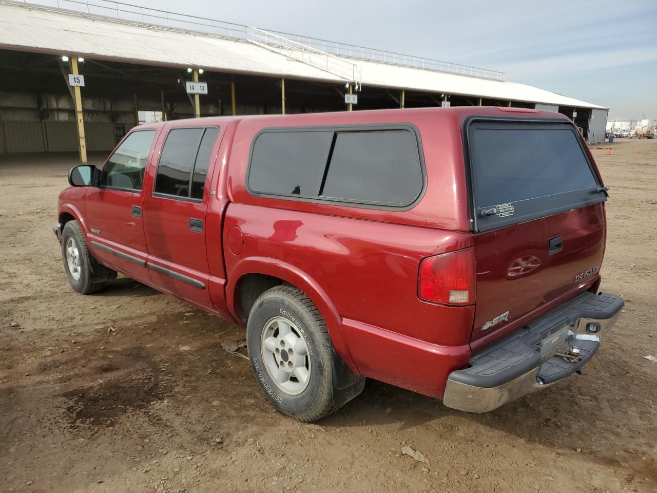 Image 2 of 2002 CHEVROLET S TRUCK S10 2002 with VIN 1GCDT13W52K181831