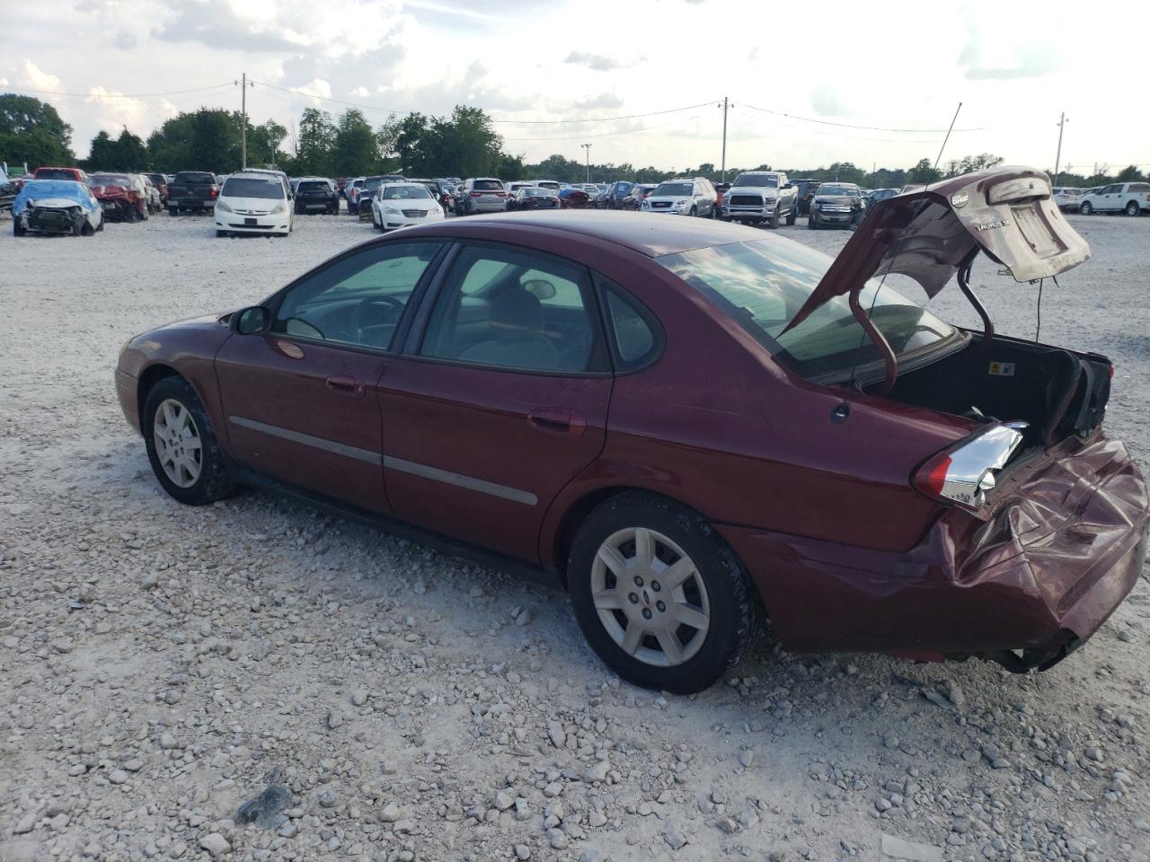 Image 2 of 2006 FORD TAURUS SE 2006 with VIN 1FAFP53U06A106006
