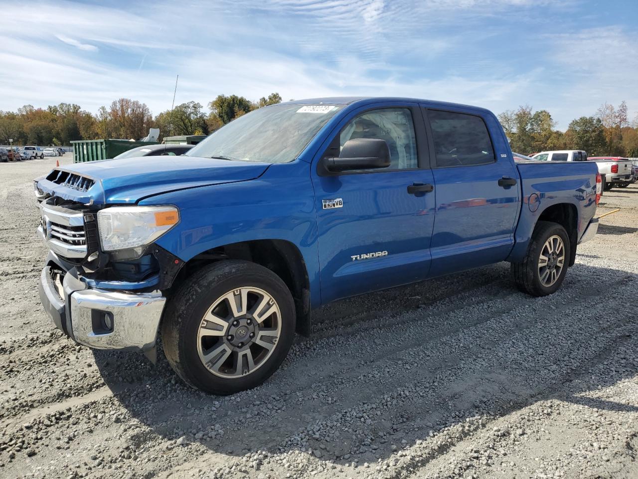 Image 1 of 2016 TOYOTA TUNDRA CREWMAX SR5 2016 with VIN 5TFEW5F15GX206255