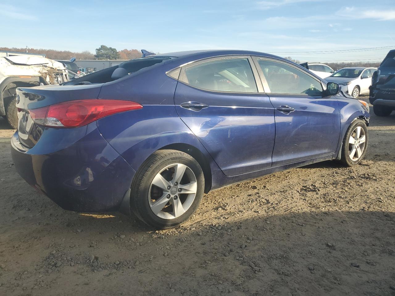 Image 3 of 2013 HYUNDAI ELANTRA GLS 2013 with VIN 5NPDH4AE8DH384162