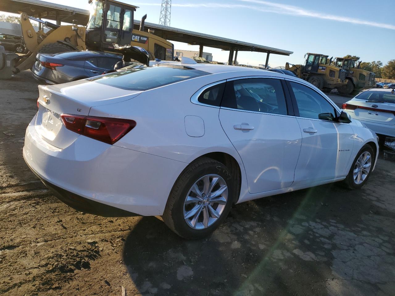 Изображение 3 2023 CHEVROLET MALIBU LT 2023 с VIN 1G1ZD5STXPF220567