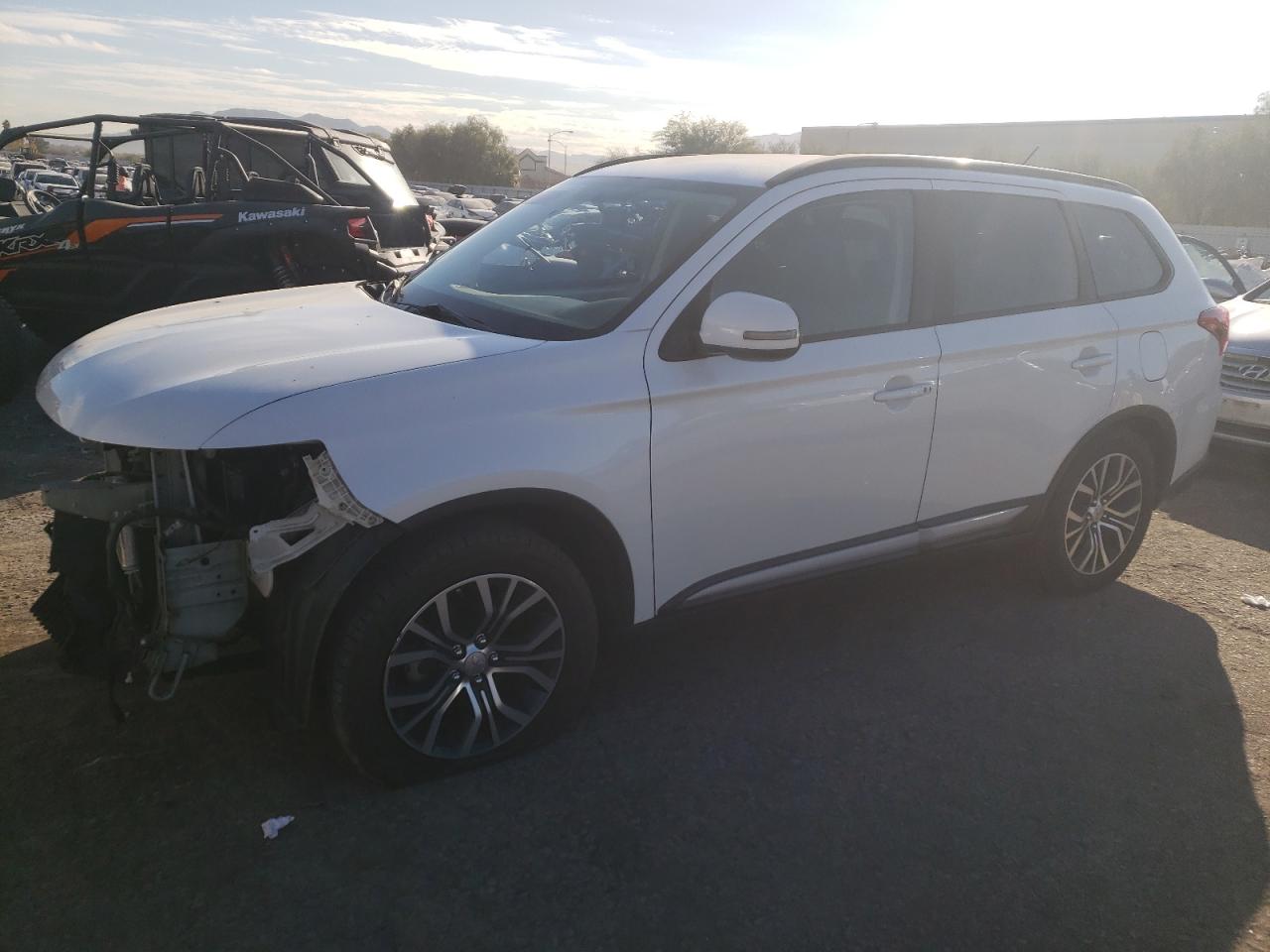 Изображение 1 2016 MITSUBISHI OUTLANDER SE 2016 с VIN JA4AD3A37GZ015792