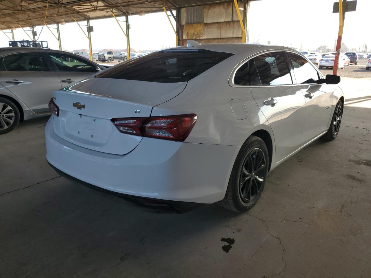 Image 3 of 2020 CHEVROLET MALIBU LT 2020 with VIN 1G1ZD5ST3LF078573