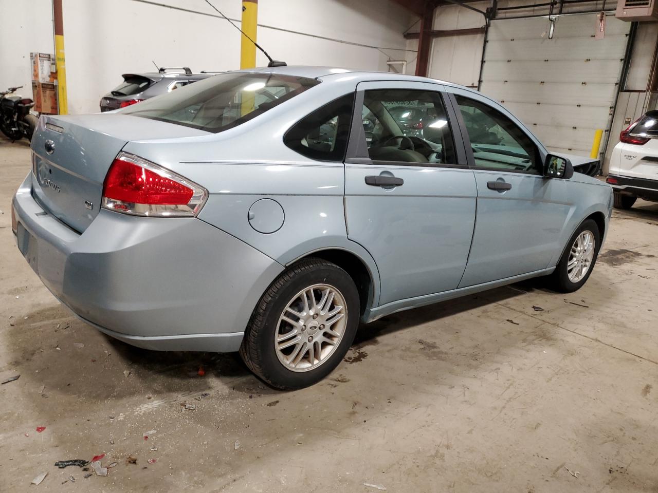 Image 3 of 2009 FORD FOCUS SE 2009 with VIN 1FAHP35NX9W178678