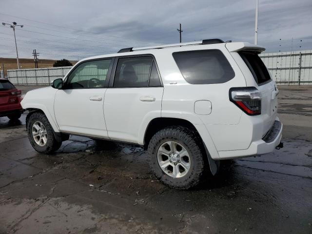 Obraz 2 z 2019 TOYOTA 4RUNNER SR5 2019 z VIN JTEBU5JR5K5703618