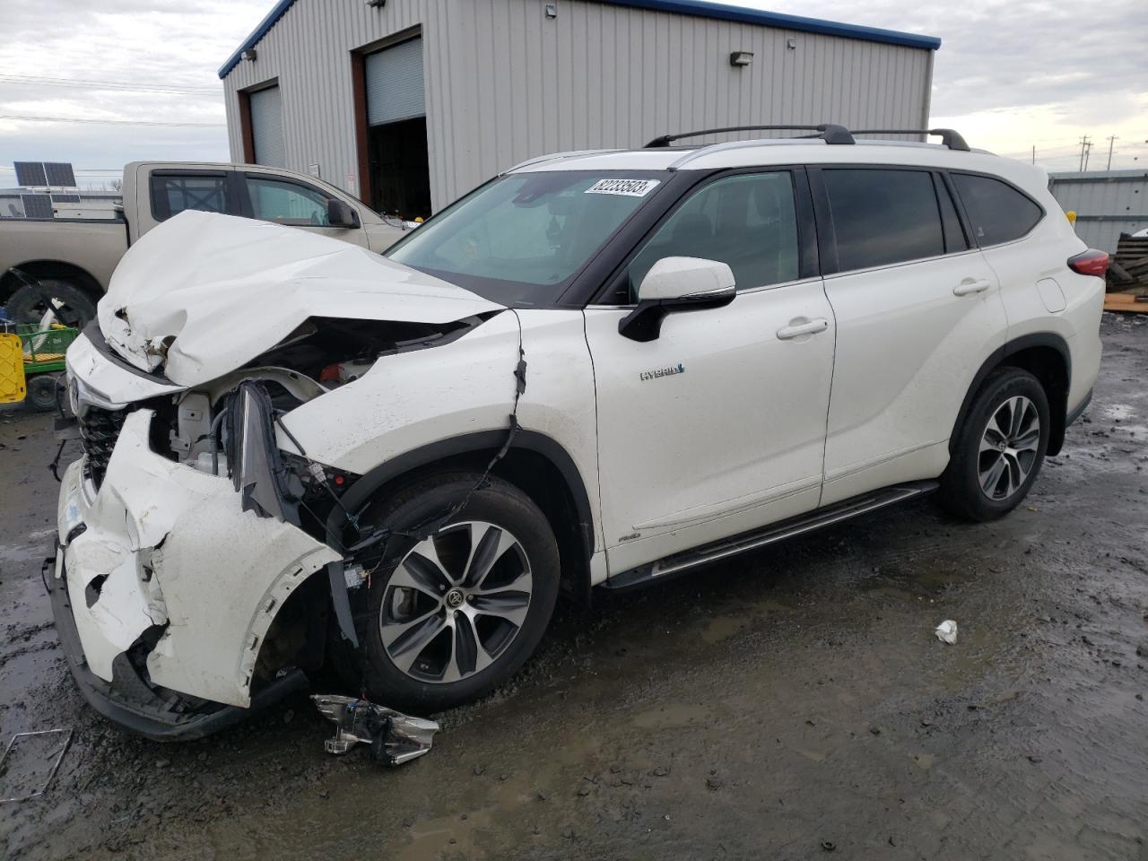 Изображение 1 2020 TOYOTA HIGHLANDER HYBRID XLE 2020 с VIN 5TDHBRCH1LS505405