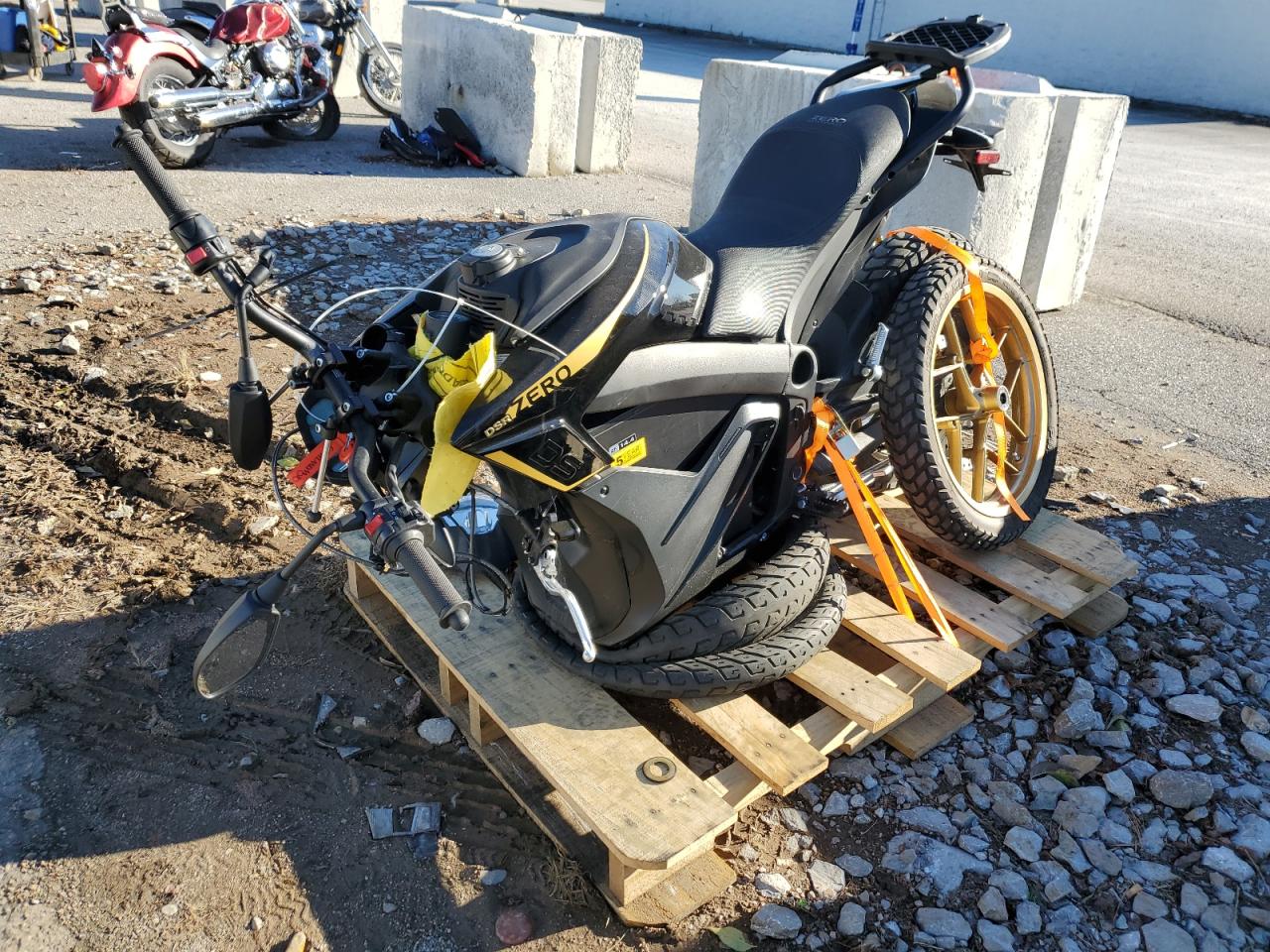 Image 2 of 2020 ZERO MOTORCYCLES INC DSR  2020 with VIN 538SDJZ68LCG12728