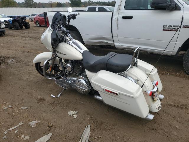 Image 3 of 2014 HARLEY-DAVIDSON FLHXS STREET GLIDE SPECIAL 2014 with VIN 1HD1KRM18EB648234