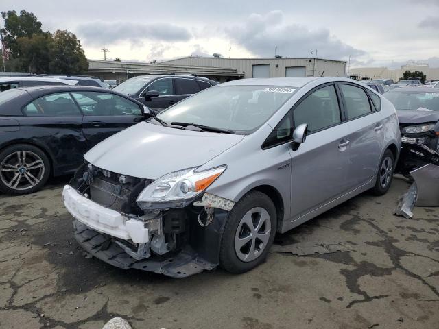 Image 1 of 2015 TOYOTA PRIUS  2015 with VIN JTDKN3DU0F1931044