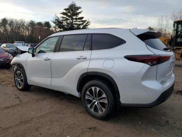 Image 2 of 2024 TOYOTA HIGHLANDER HYBRID XLE 2024 with VIN 5TDKBRCH3RS604127