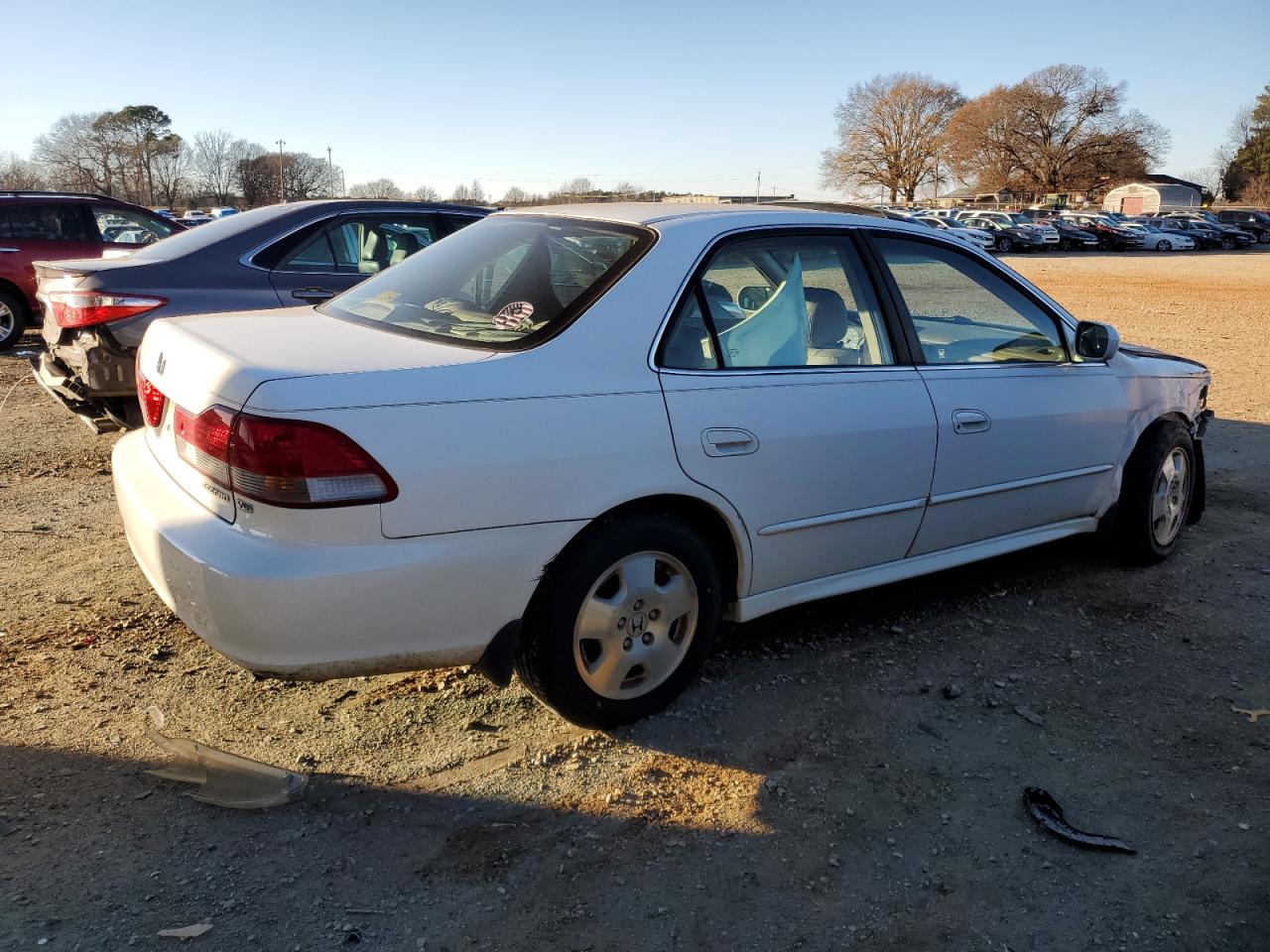 Image 3 of 2002 HONDA ACCORD EX 2002 with VIN 1HGCG16562A083482