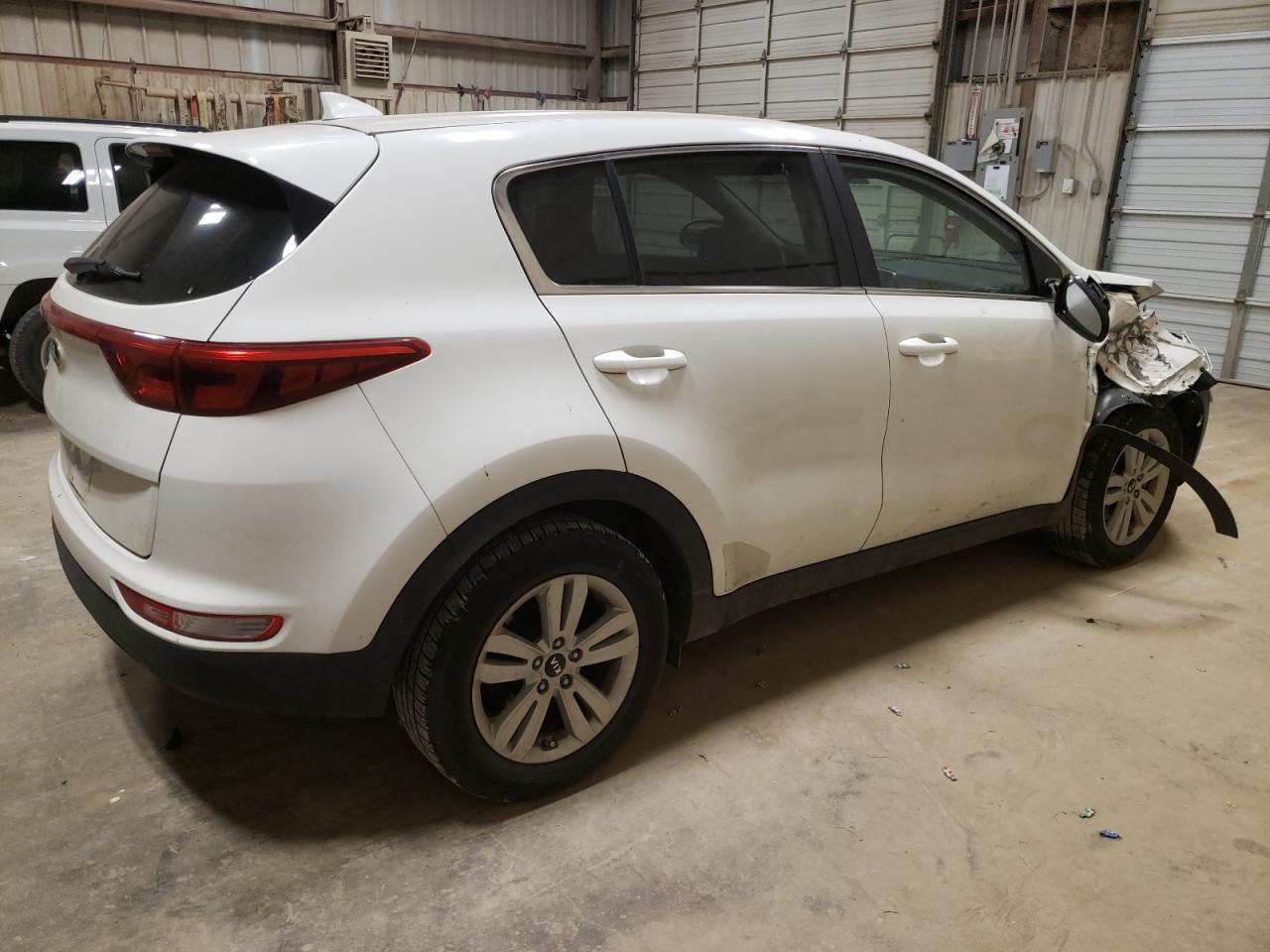 Image 3 of 2017 KIA SPORTAGE LX 2017 with VIN KNDPM3AC8H7233494