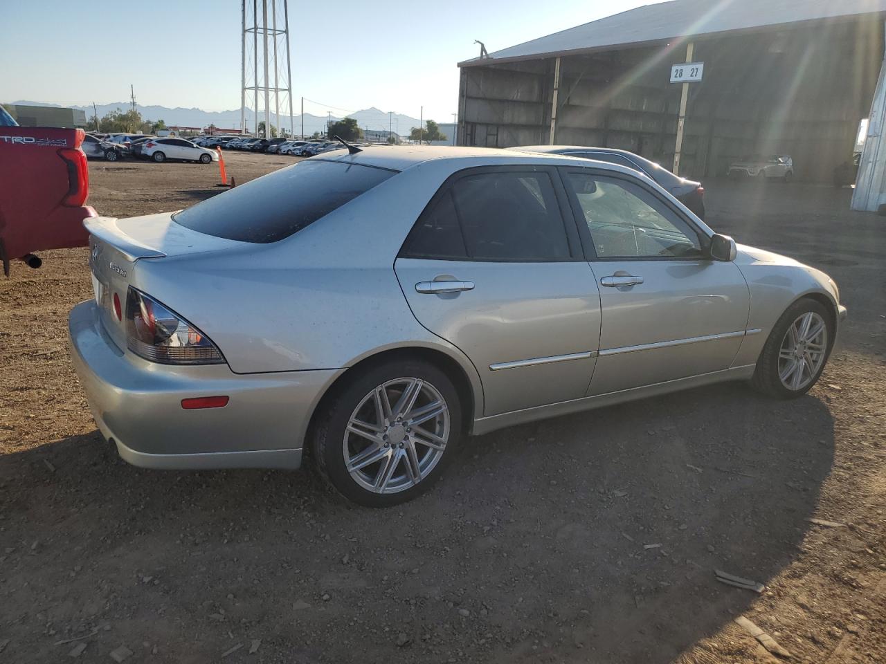 Изображение 3 2004 LEXUS IS 300 2004 с VIN JTHBD192840083009