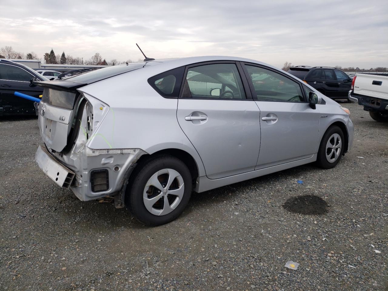 Image 3 of 2014 TOYOTA PRIUS  2014 with VIN JTDKN3DU3E0387787