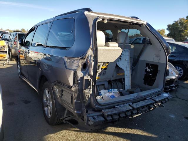 Изображение 2 2012 TOYOTA SIENNA LE 2012 с VIN 5TDKK3DC9CS271956