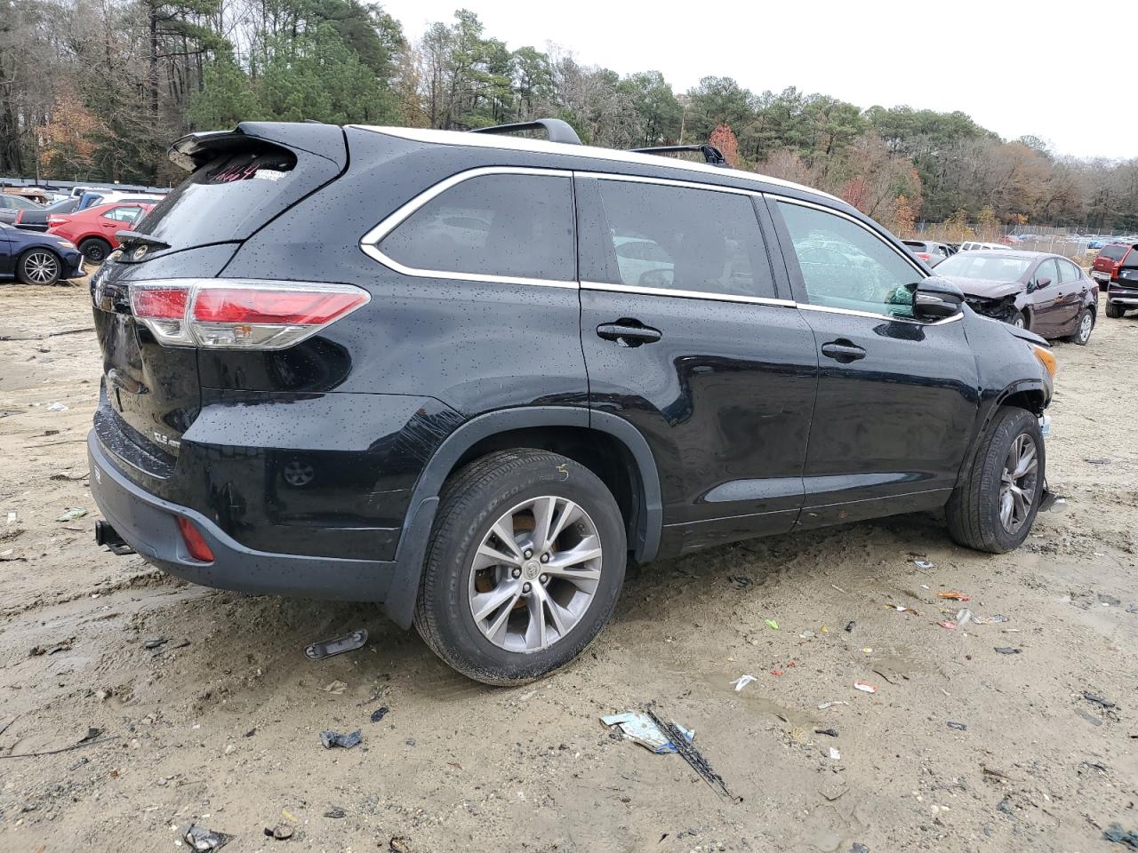 Obraz 3 z 2015 TOYOTA HIGHLANDER XLE 2015 z VIN 5TDJKRFH3FS074468