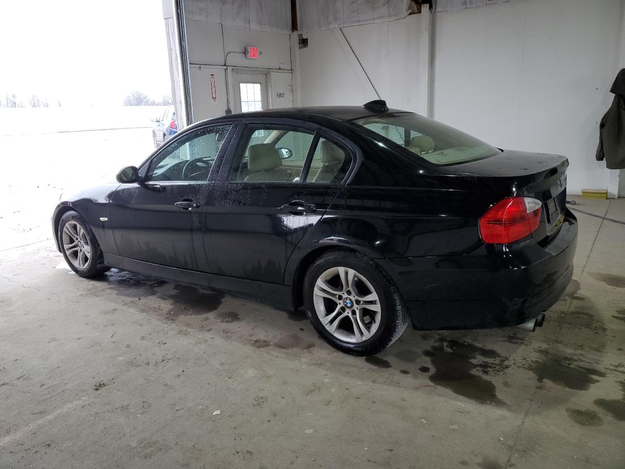 Image 2 of 2008 BMW 328 I 2008 with VIN WBAVA37538NL56542