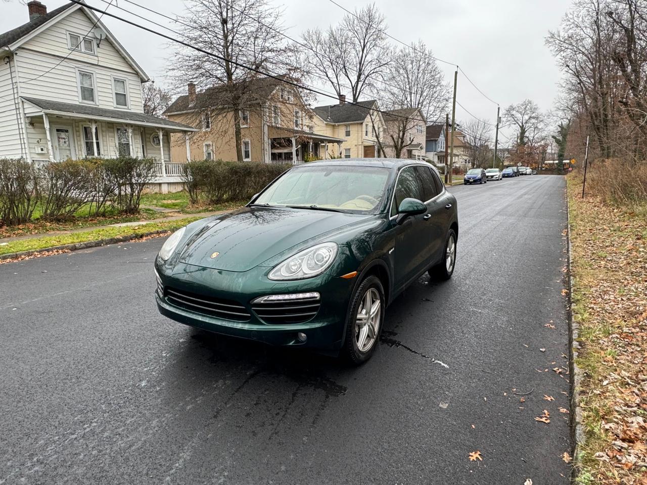 Image 2 of 2011 PORSCHE CAYENNE S HYBRID 2011 with VIN WP1AE2A23BLA92237